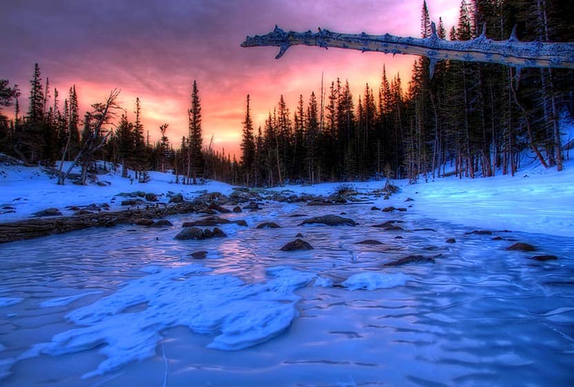 10 winter hiking tips sunrise frozen dream lake