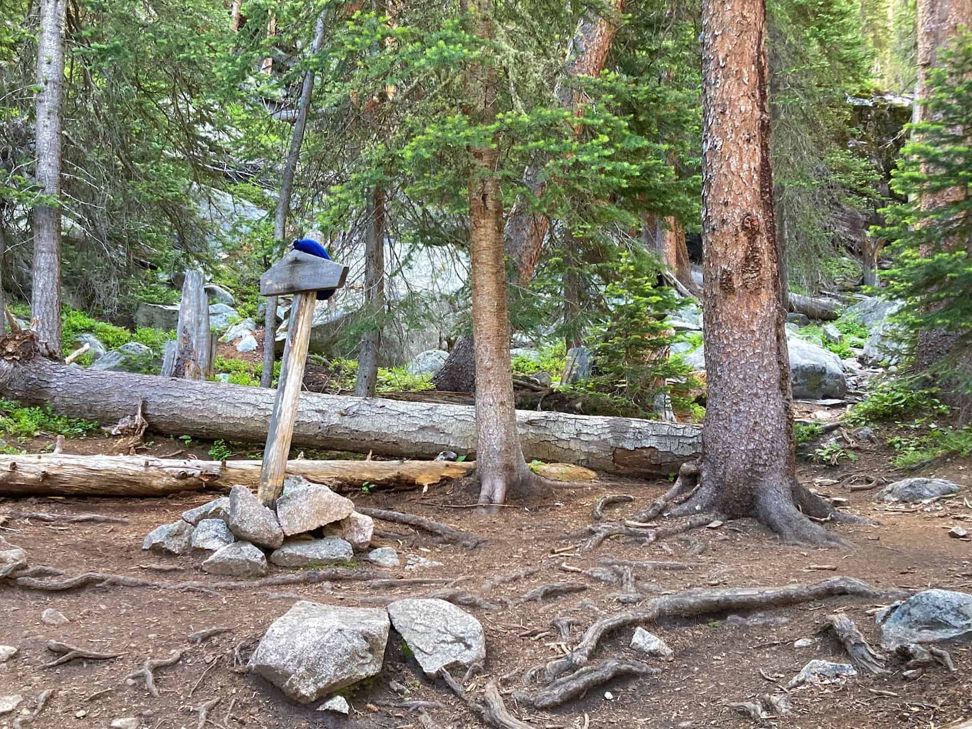 trail junction for crater lake